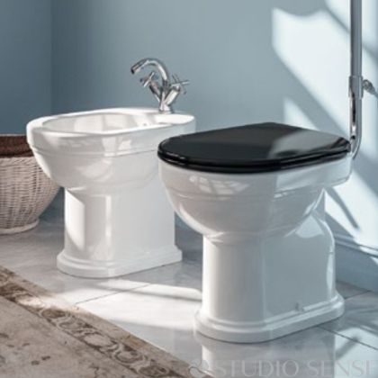 Стояща тоалетна чиния Canova Royal Classic 