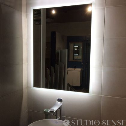 LED огледало за баня Freestyle