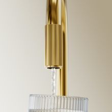 Златен смесител за кухня Switch Gold филтрираща система за вода 