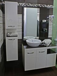 PVC шкаф с мивка за баня Testa с вратички и чекмеджета 